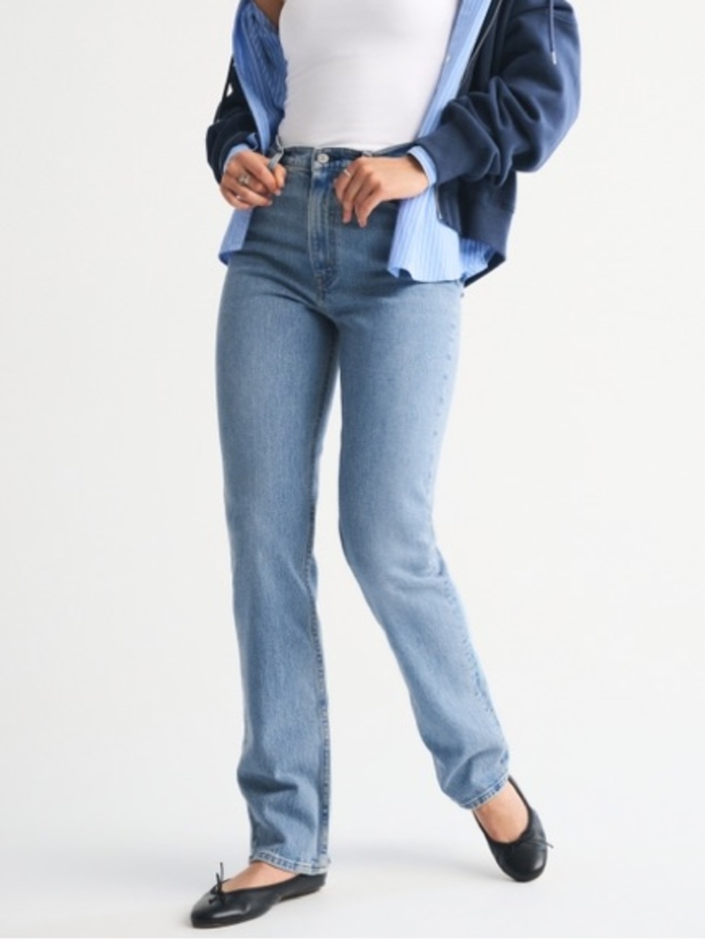 Abercrombie & Fitch Ultra High Rise 90s Straight Jean sz 33 - 16L medium blue
